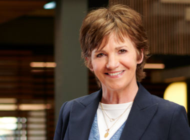 Wie is de partner van presentatrice Martine van Os